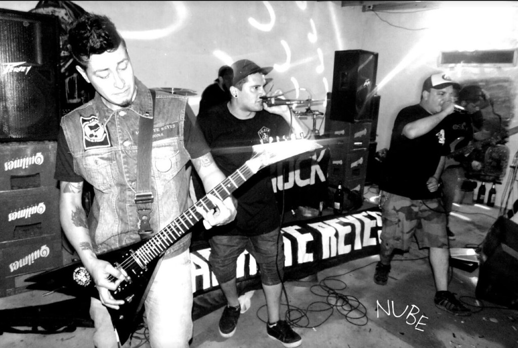 Machete Reyes: «El que cree en el fascismo no es persona, no es&nbsp;natural»